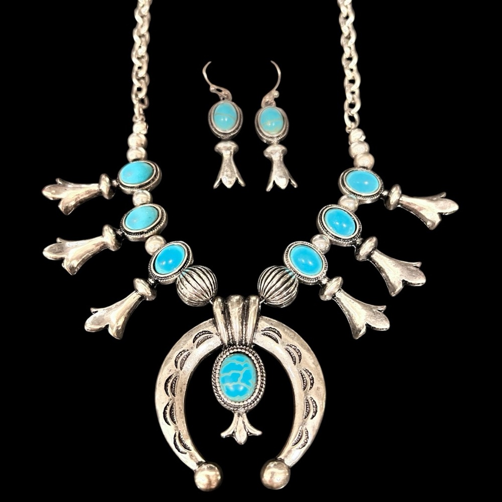 SQUASH BLOSSOM NECKLACE AND EARRING SET